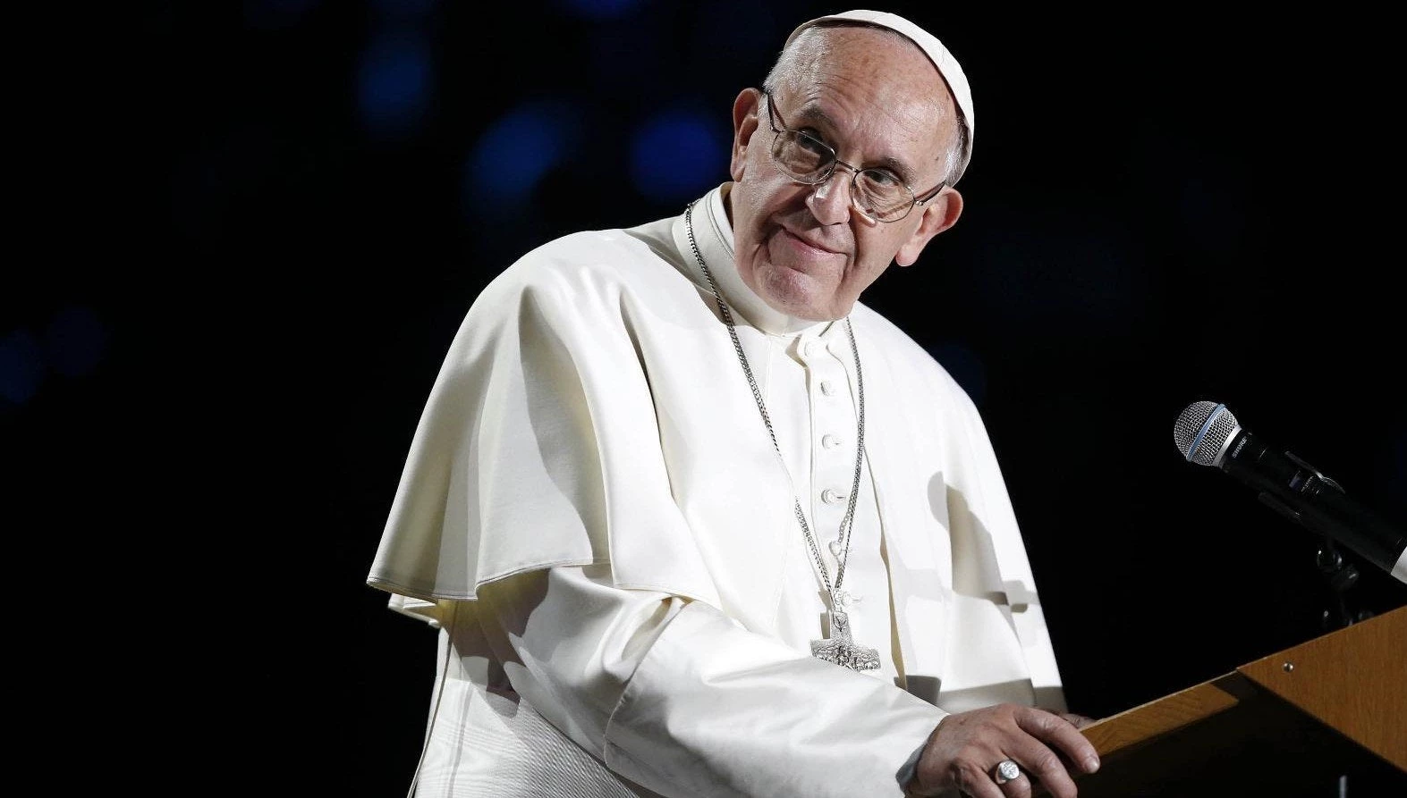 Προκαλεί ο αιρετικός Πάπας – «Ένδοξο έθνος η Αλβανία»! – Δεν καταδίκασε την εκτέλεση Κατσίφα – Τον αποθεώνουν τα Τίρανα